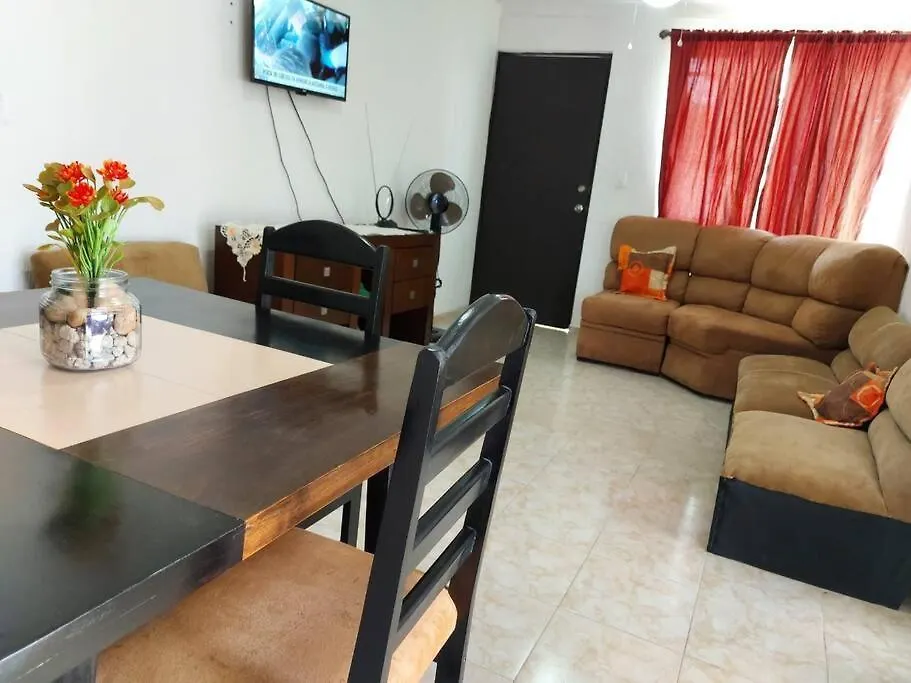 Rincon Maya, Hospedaje Hasta Para 16 Personas Mérida